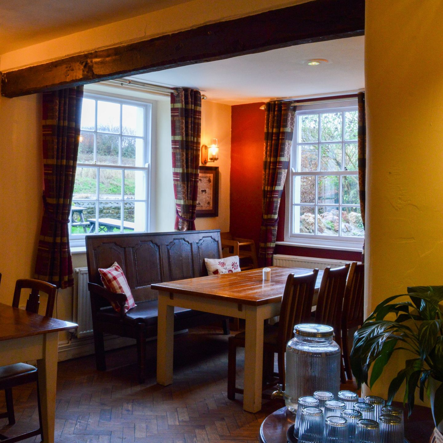 Classic British pub food in Bath – book a table | The Curfew, Bath